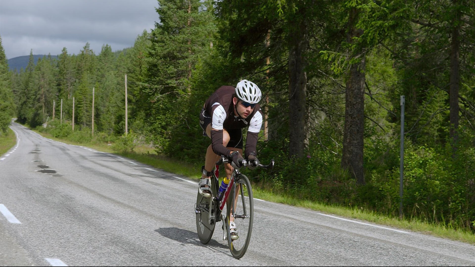 《Xiaohu:多赛季稳定发挥,展现领袖魅力》